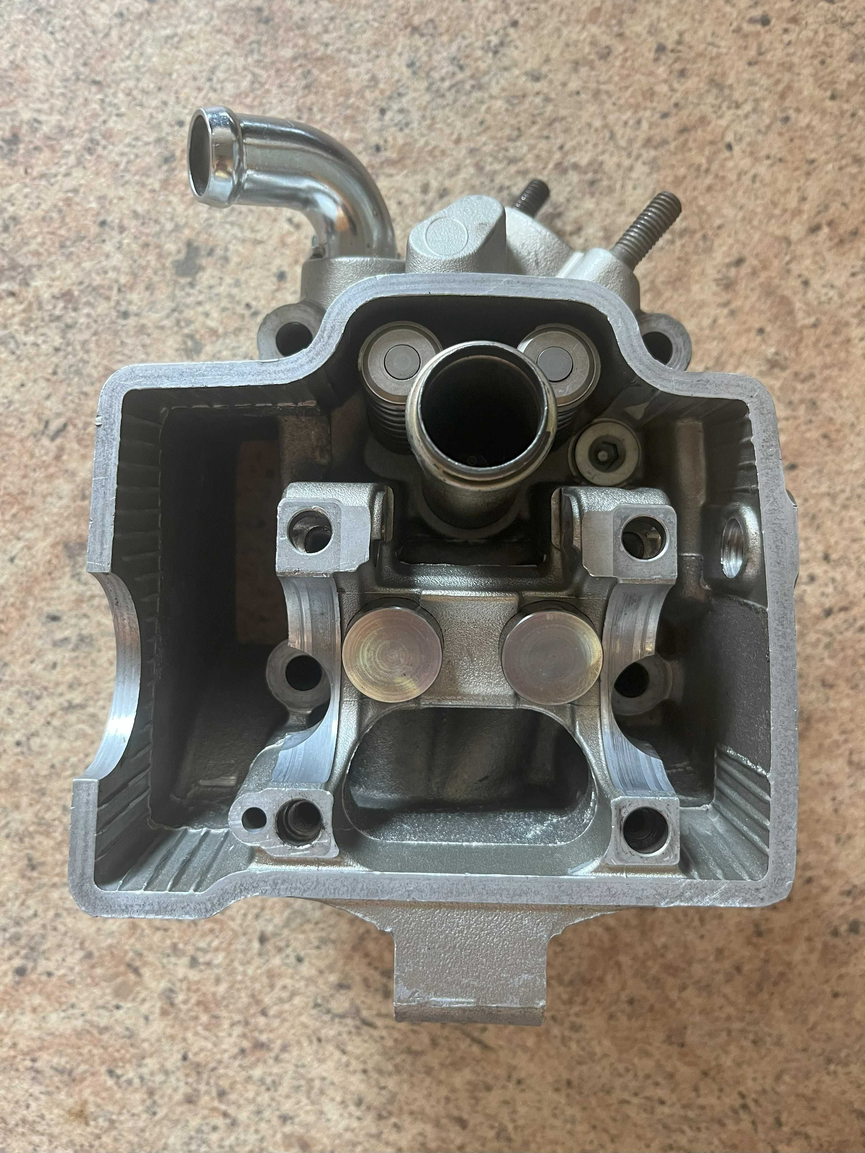 Głowica sprawna wałek rozrządu pokrywa HONDA CRF 250 / 04-09