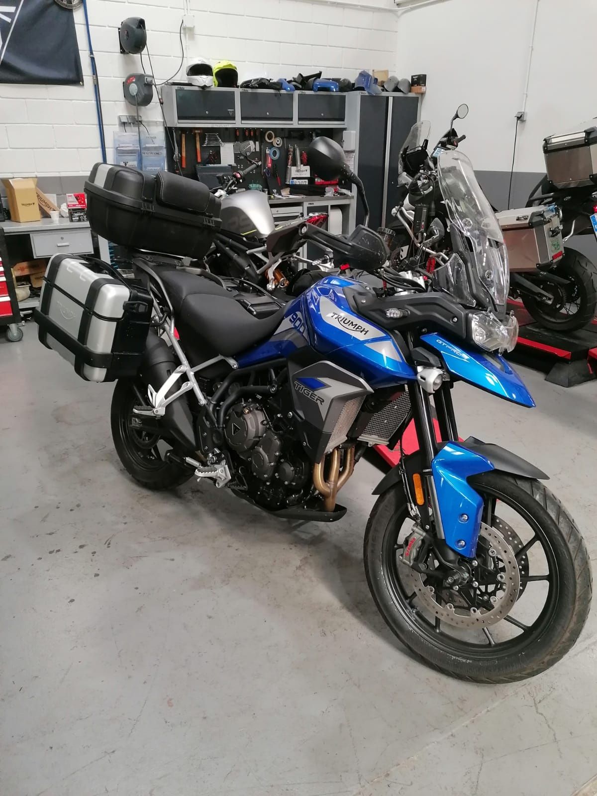 Triumph Tiger 900 GT com 3047kms