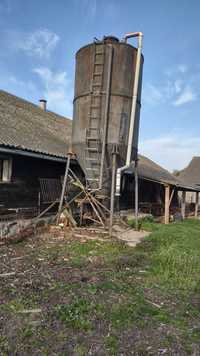 Silos zbiornik pojemność 10ton.