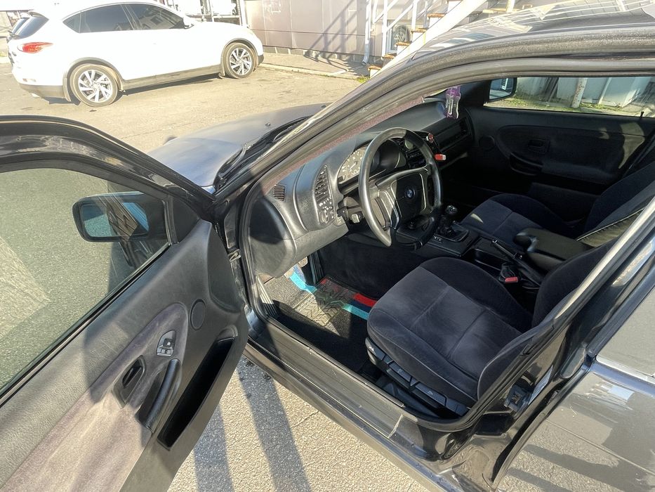 Продам БМВ Е36 в хорошем состояние