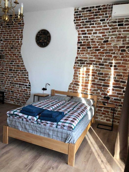 Оренда  апартаментів в  істор. центрі Львова,  площа Ринок, Світло є