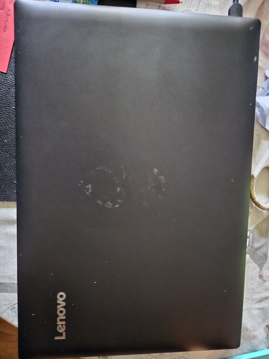 Laptop    Lenovo