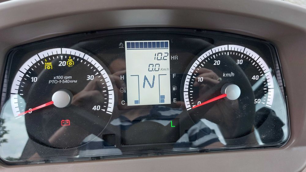 Ciagnik KIOTI HX1201 PX 127 KM