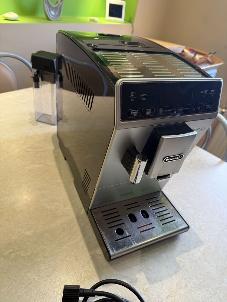 DeLonghi Autentica - ekspres do kawy