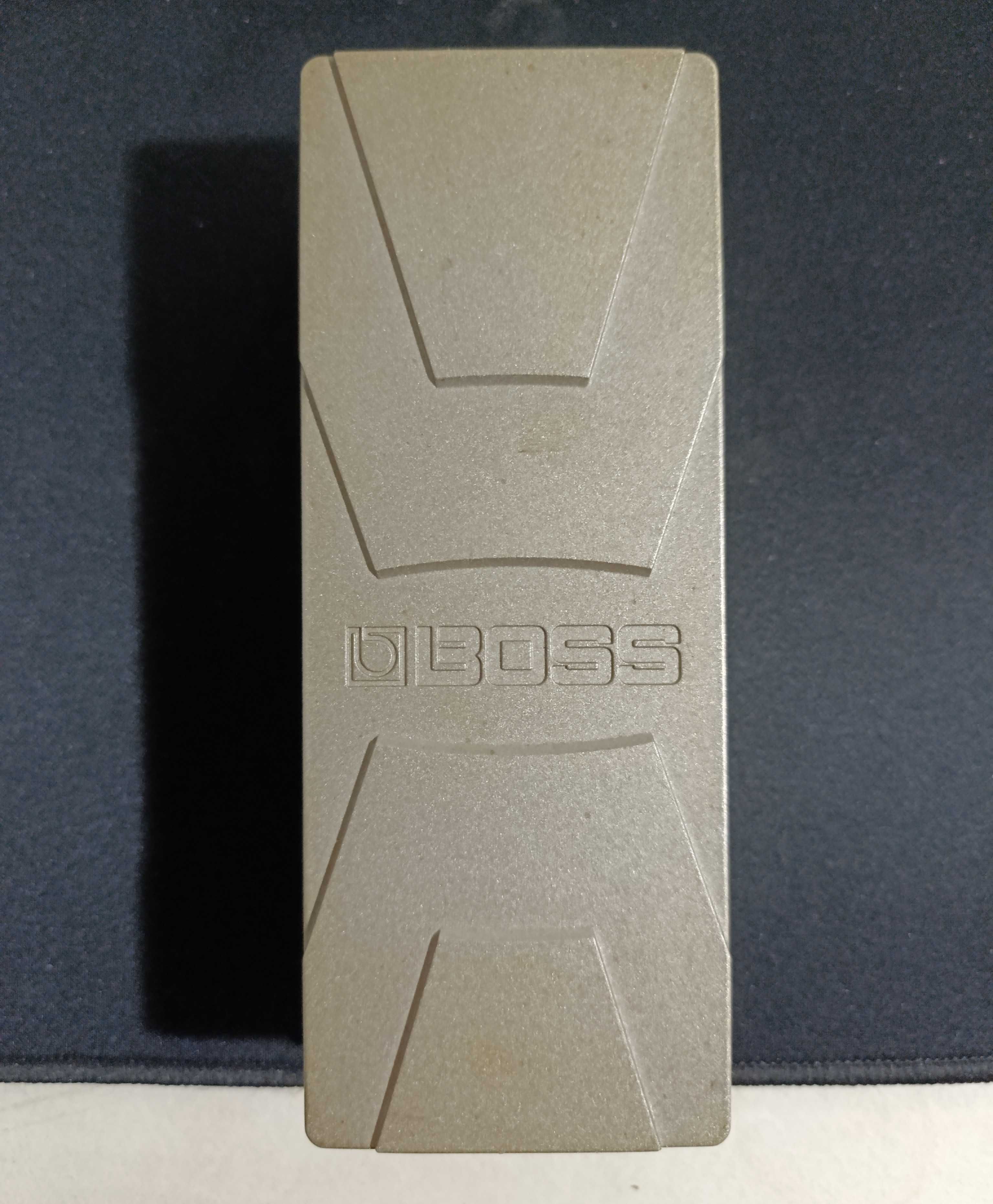 PEDAIS: Boss, Xotic, MXR, Mooer, Nobels, J. Rockett