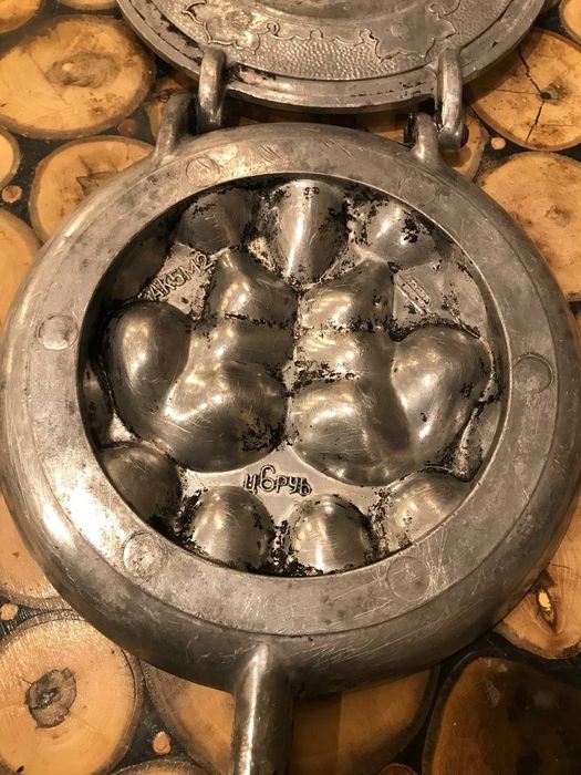 Горішниця з білочкою СРСР