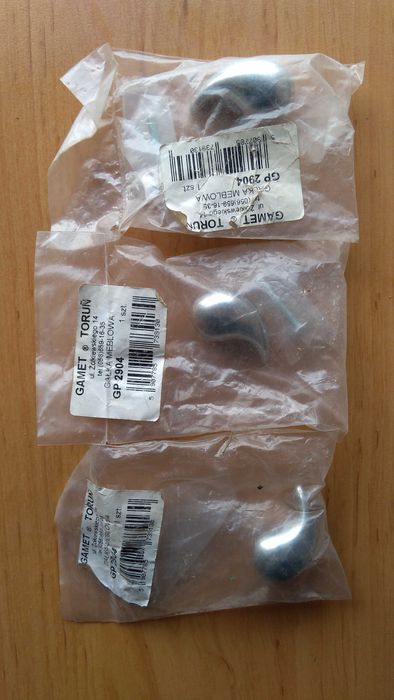 Uchwyty meblowe /różne/