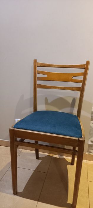 Krzesło z czasów PRL model M 38