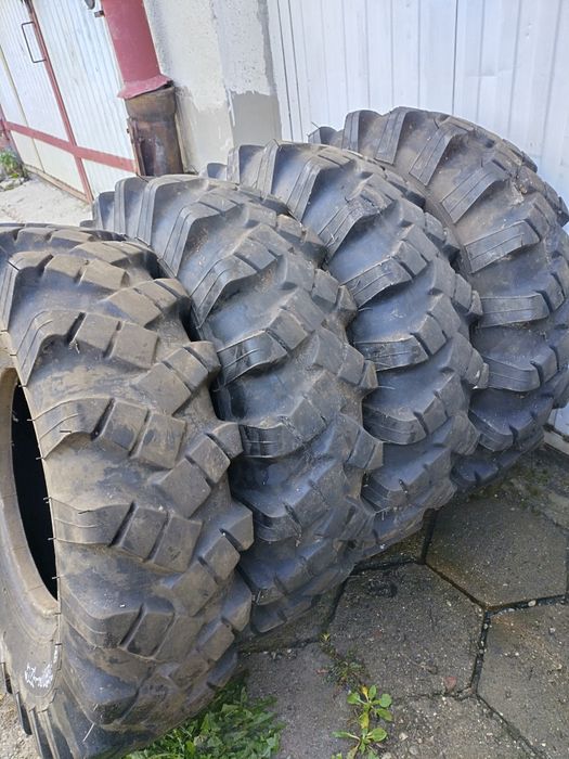 Opony  1200- 20   Stomil Poznań bez napraw