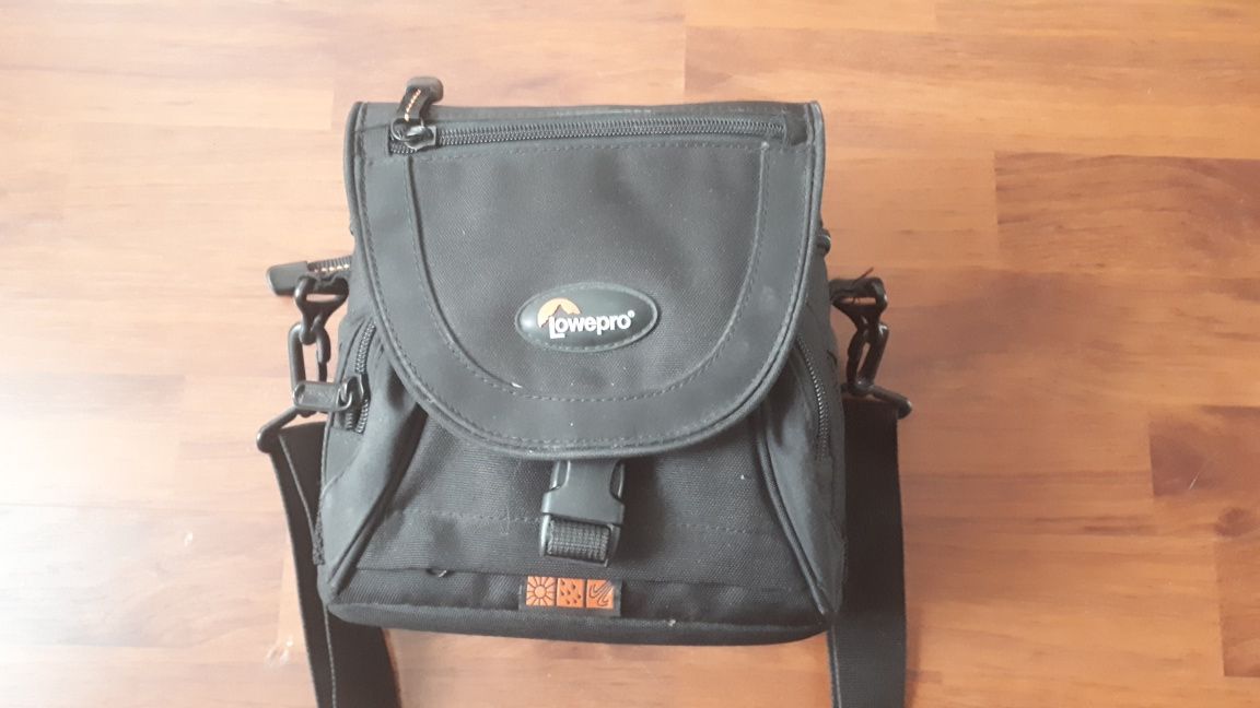 Фото сумка Lowepro Nova Mini AW