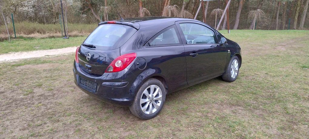 Sprzedam Opel Corsa 1,4 benzyna