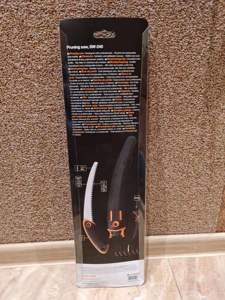 Piła profesjonalna Fiskars SW-240