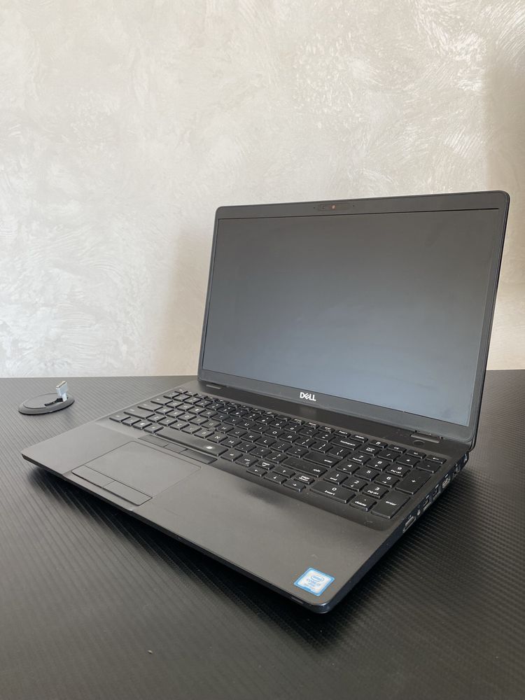 Ноутбук Dell Latitide 5501