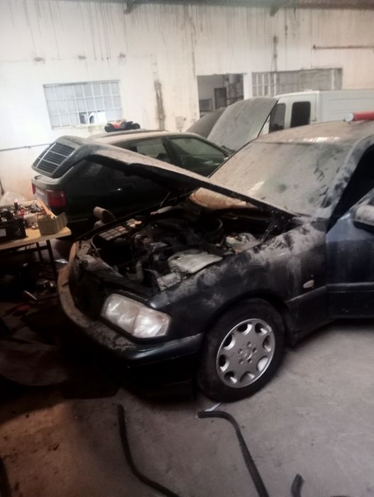 Vendo Mercedes c220 a peças