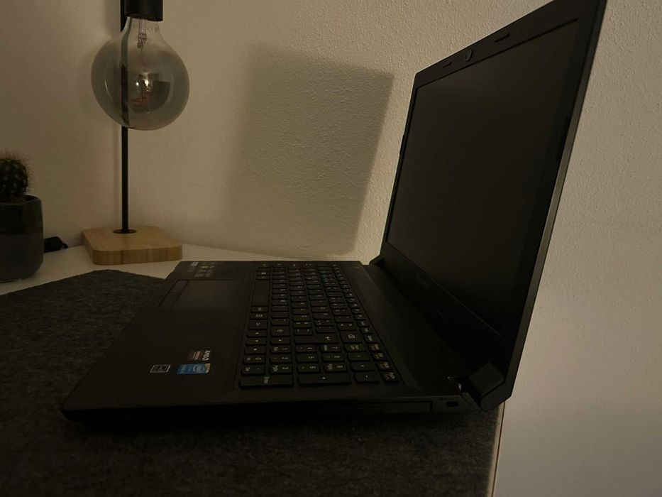Portátil Lenovo B50