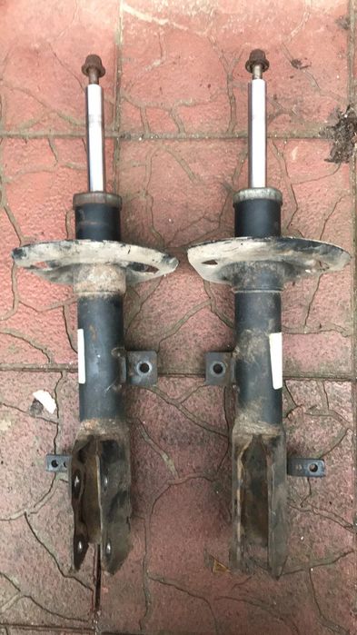 Важелі та амортизатори jeep compass mk49