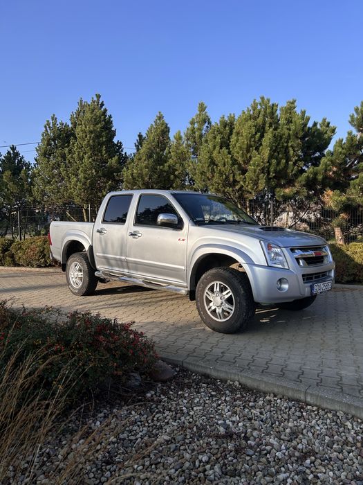 Auto Isuzu D-Max