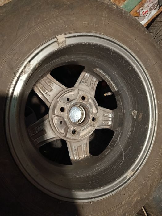 Продам титани з резиною 4.100 r13