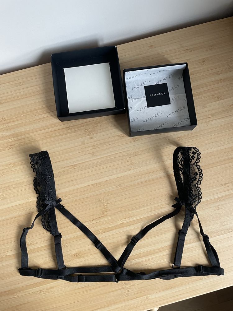 Promees body harness Lisa - czarna koronkowa uprząż na ciało - paski