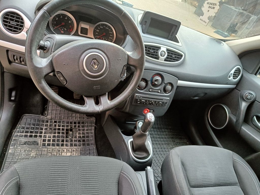 Renault Clio 1.2 75km