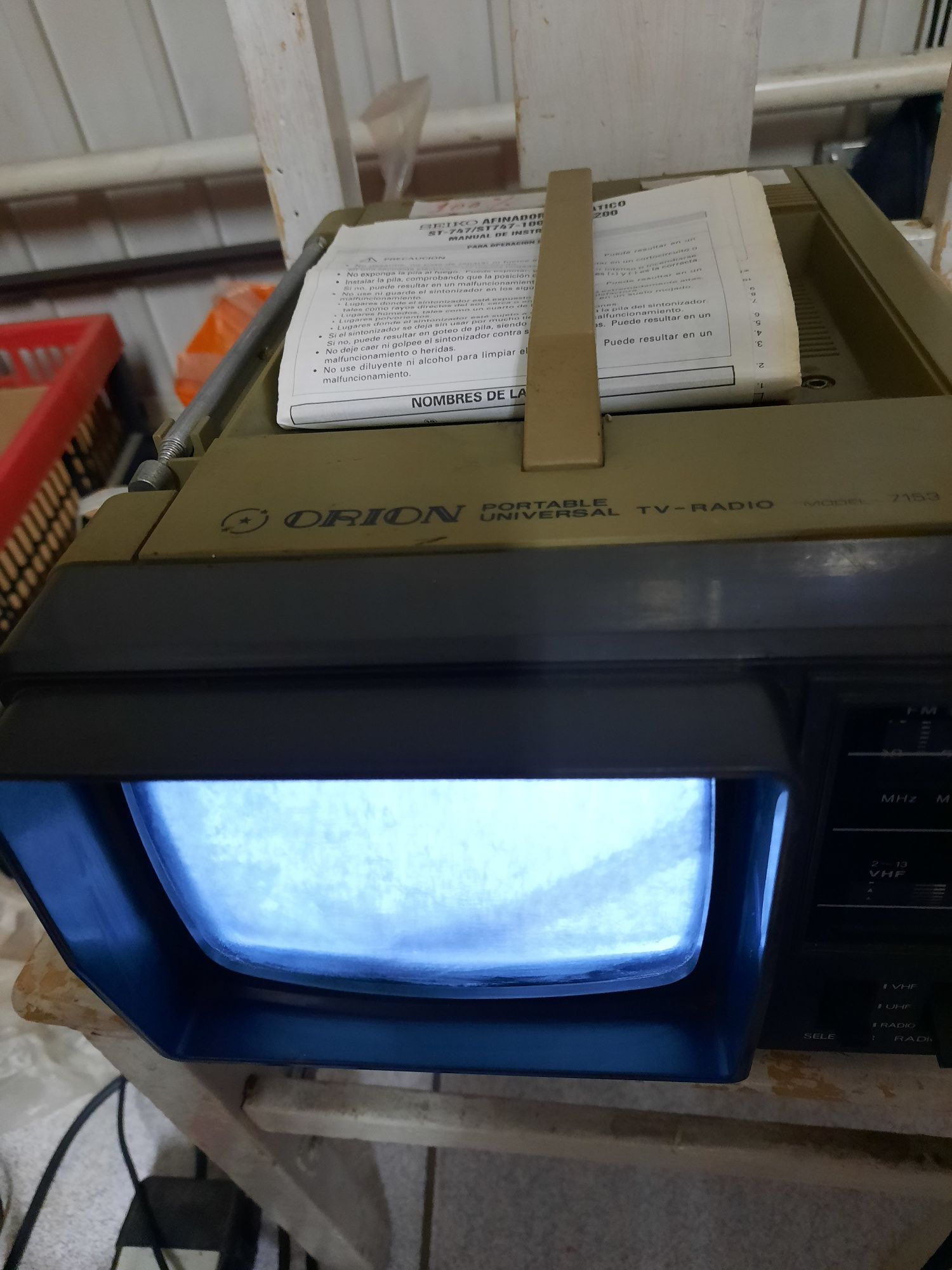 Tv portatil radio Orion c/ fm