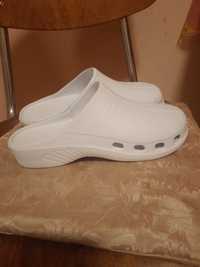 Медичне взуття біле