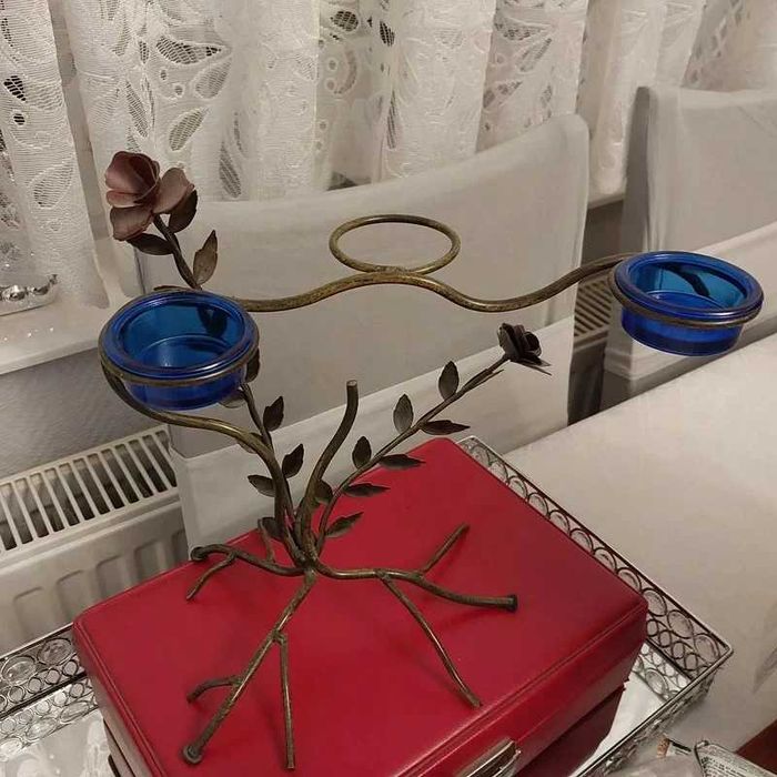 Dwa świeczniki tealight