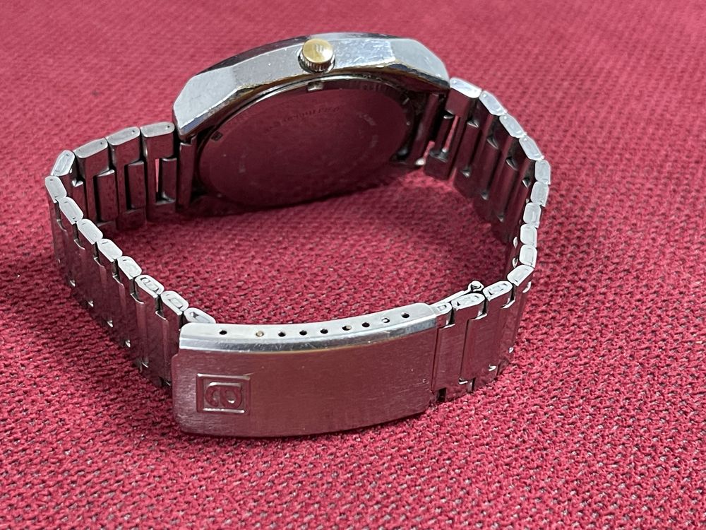 Zegarek Atlantic Square Date z Lat 70