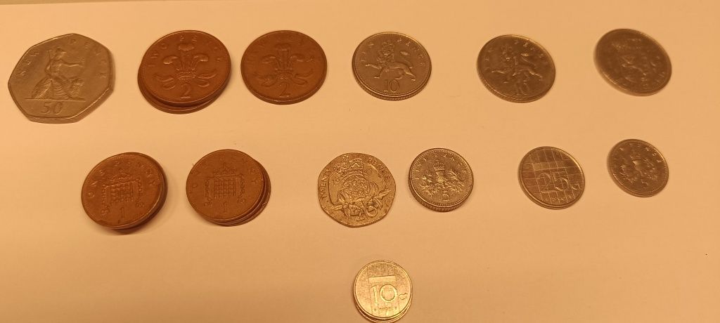Moedas antigas nacionais e estrangeiras