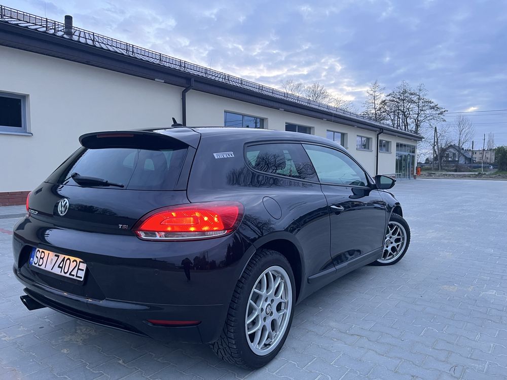 Spredam Volkswagena Scirroco z 2010 roku 1.4 Maty prebieg Felgi r-17