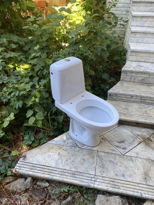 Унитаз б/у cersanit