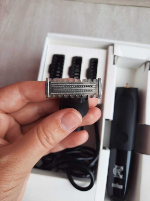 Електричний тример для бороди зі змінними насадками Gillette