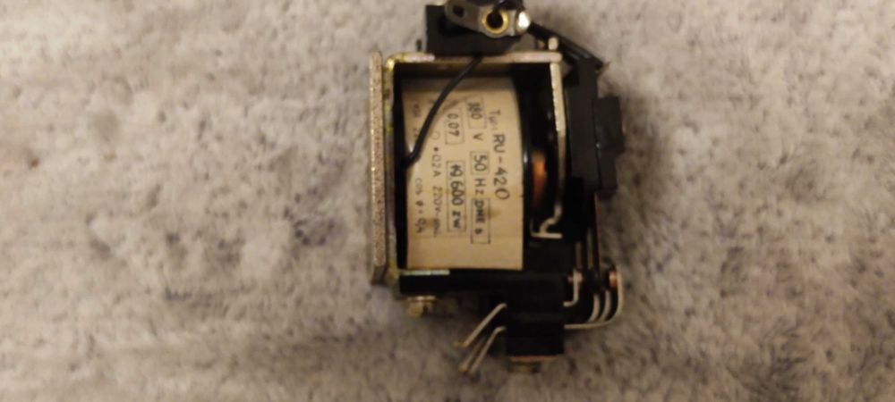 przekaźnik firmy LUMEL typu RU-420