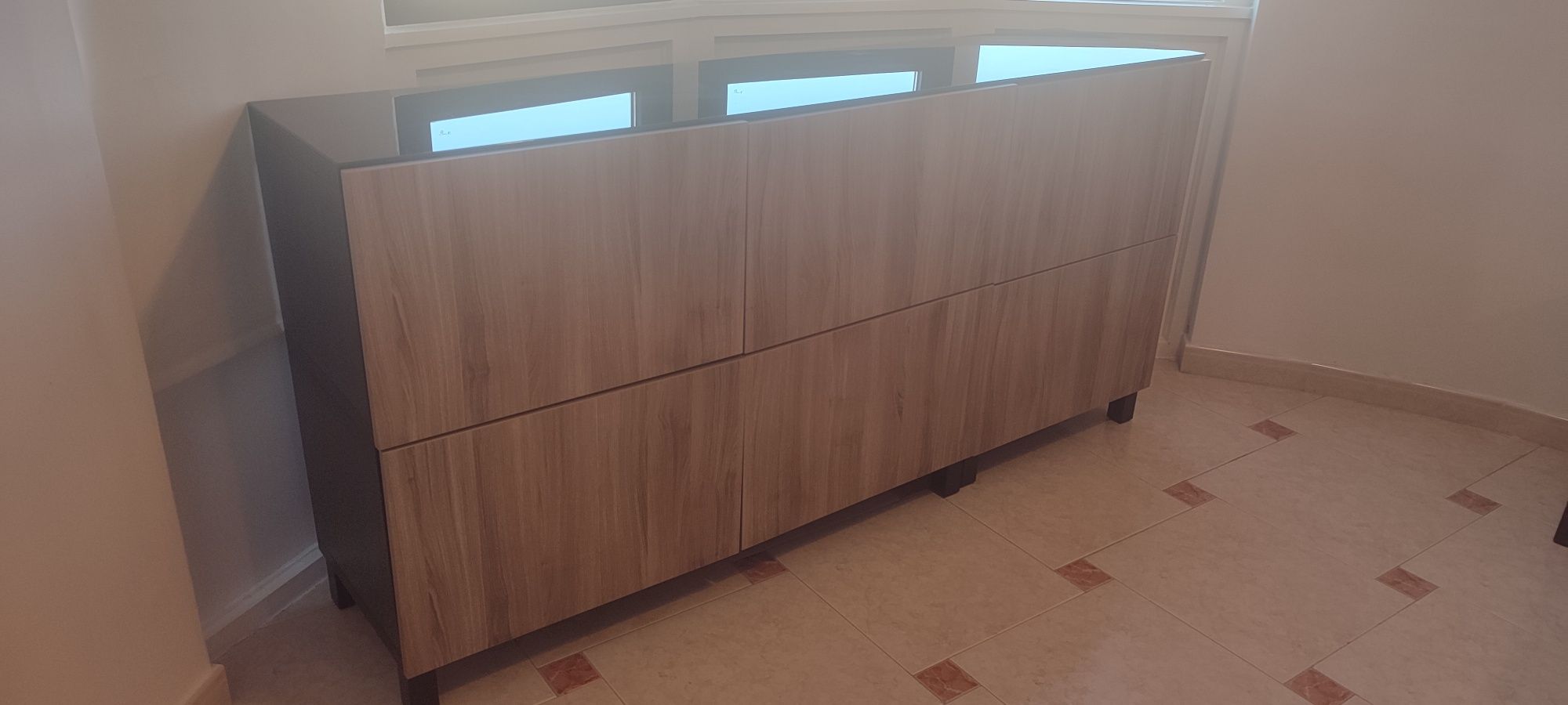 Móvel Besta Ikea com 6 portas