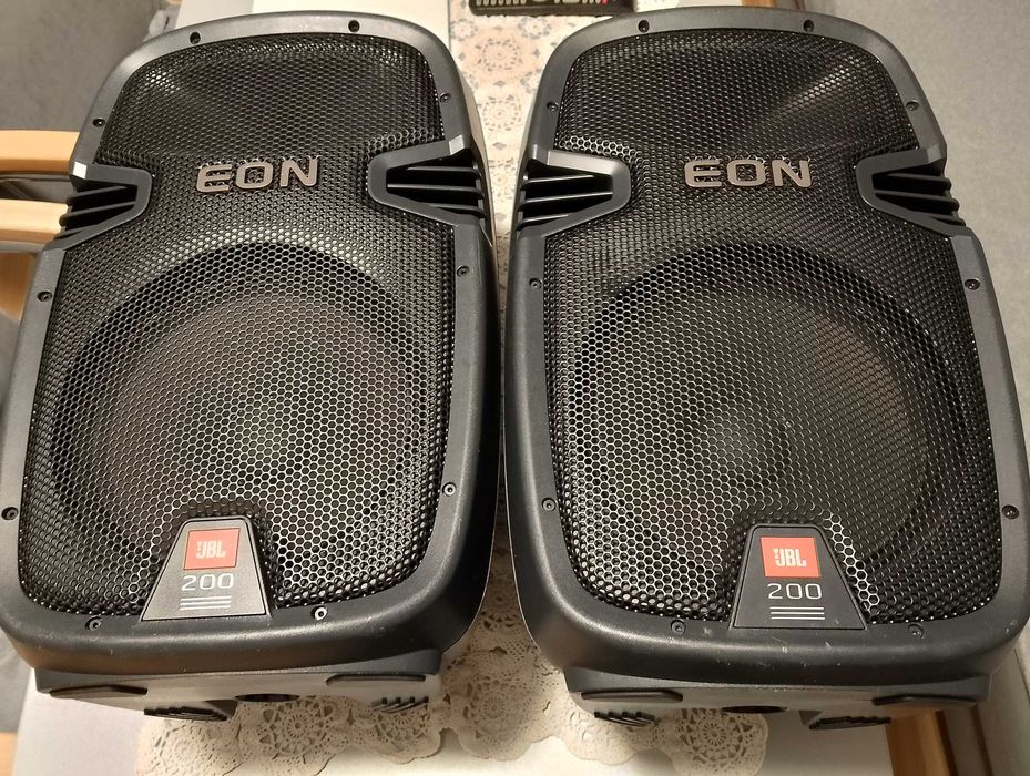 Kolumny   aktywne  JBL EON210P