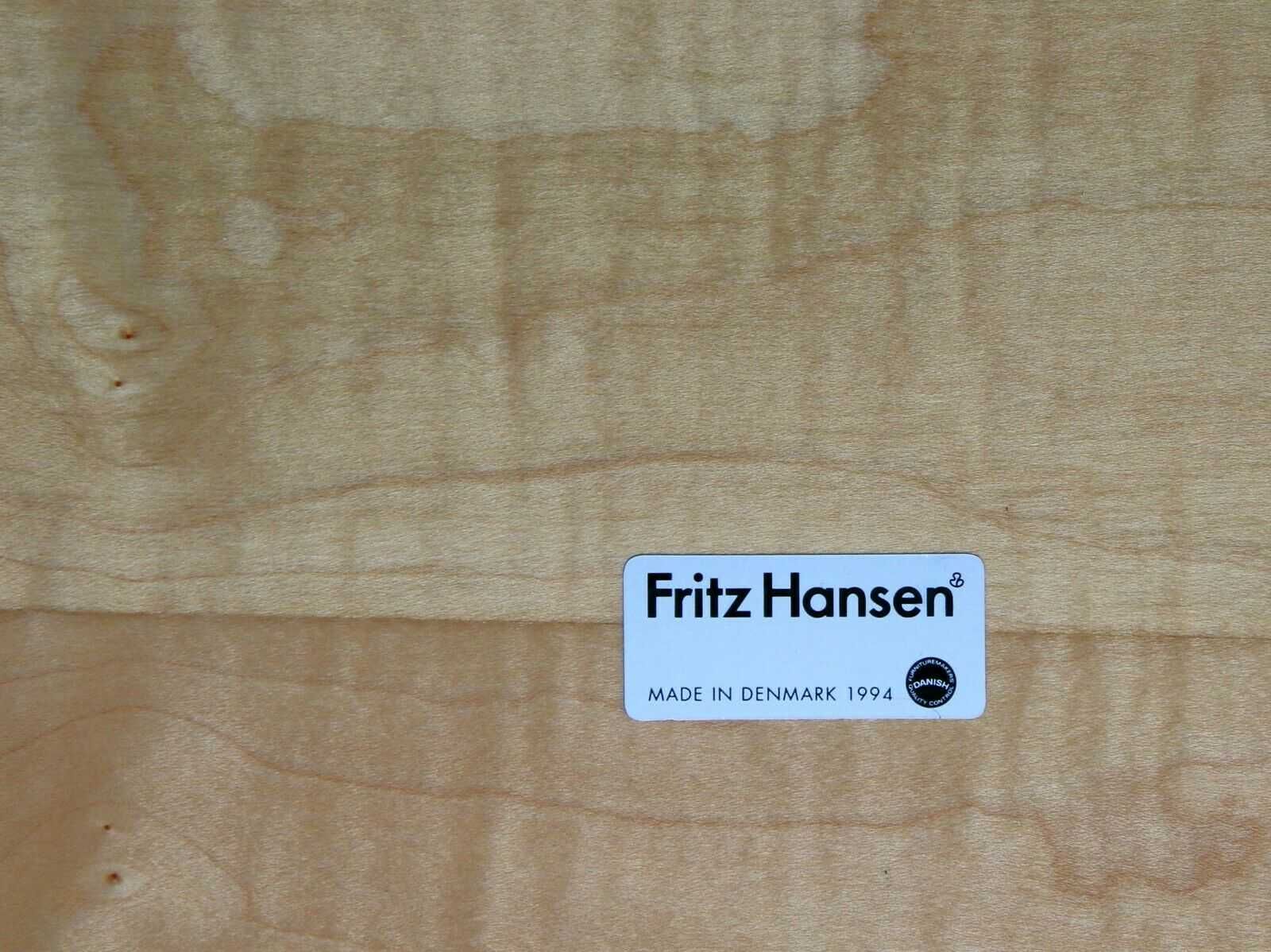 Stół duński proj. Arne Jacobsen dla Fritz Hansen / klasyk design