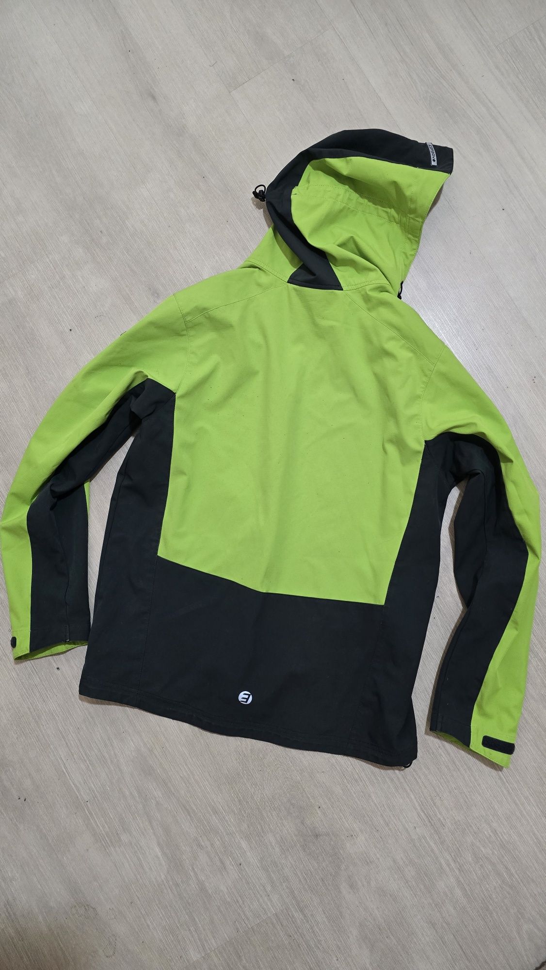 Фирменная ветровка куртка Icepeak