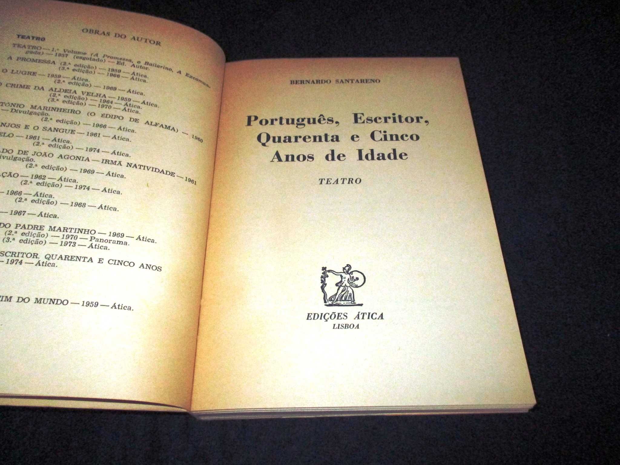 Livro Português Escritor quarenta e cinco anos de idade