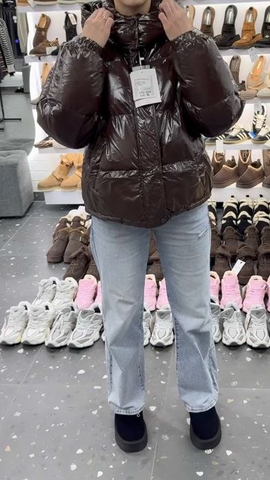 Базова пуфер куртка жіноча матова глянцева лак