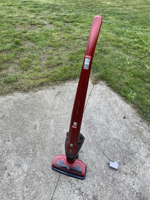 Odkurzacz bezprzewodowy AEG CX-7 Animal