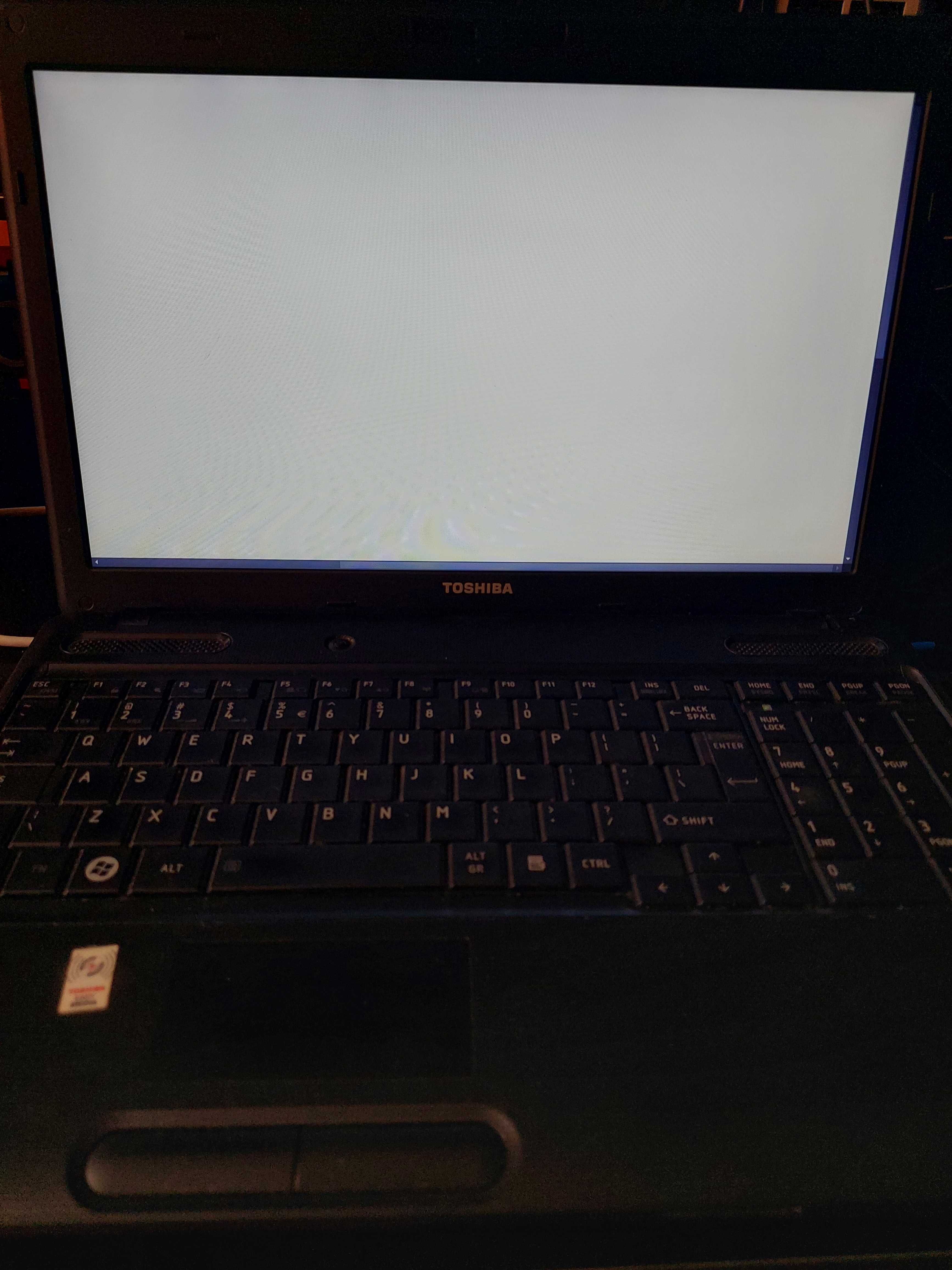 Laptop Toshiba Satellite C660 - i7-640M/8GB RAM/120GB SSD