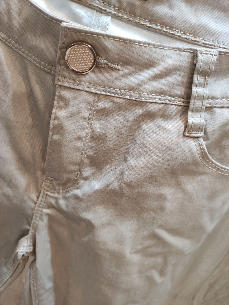 Spodnie damskie jeans woskowane firmy Top Secret w rozm 42 /44 zaprasz