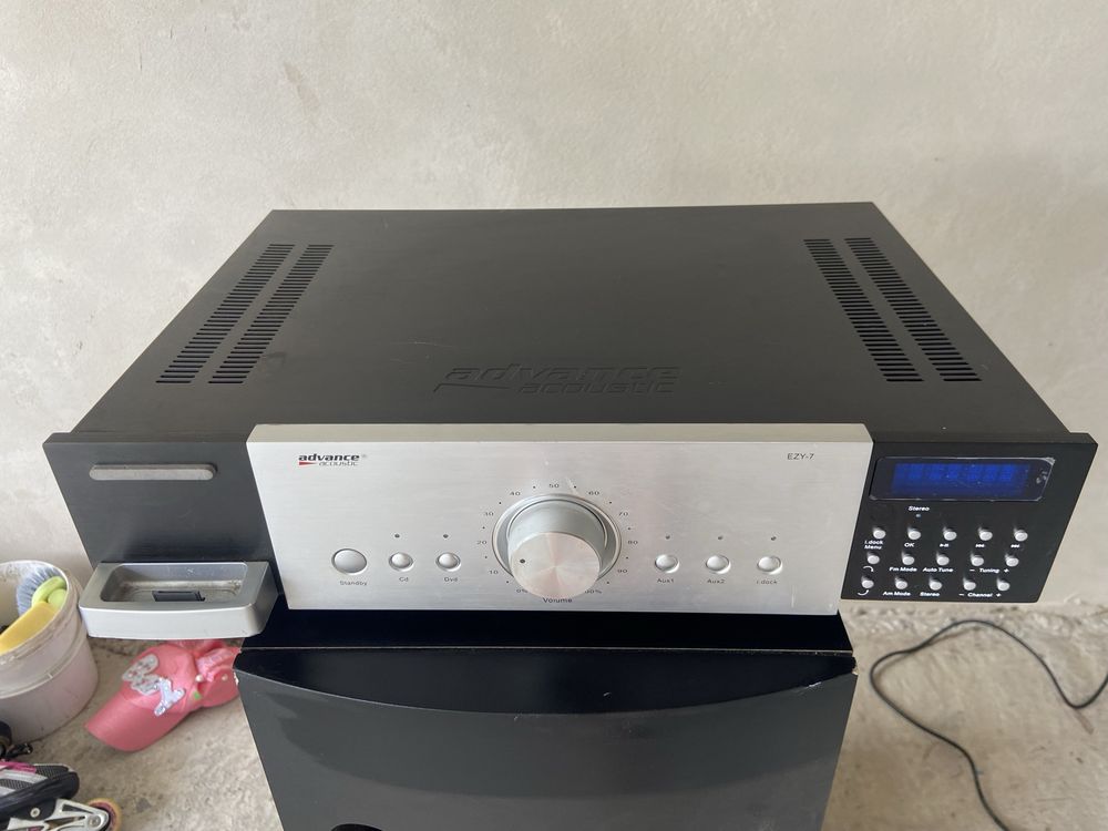 Wzmacniacz ADVANCE Acoustic EZY-7 -stacja M-IP