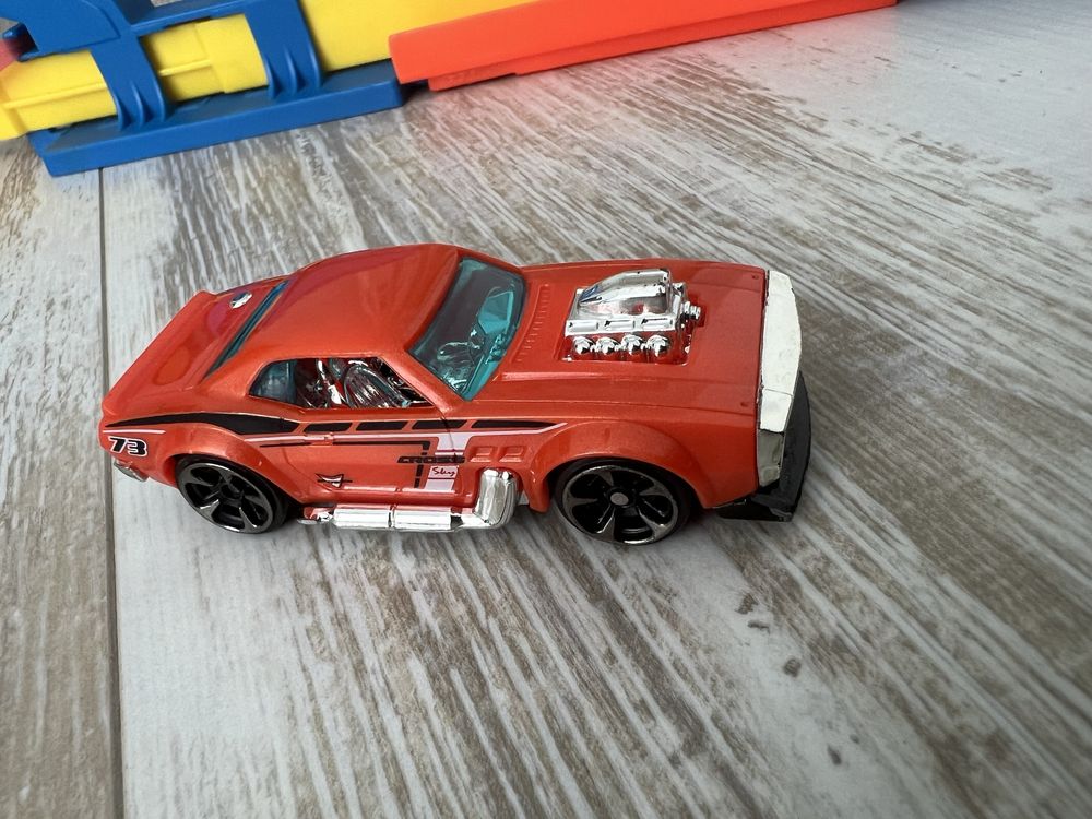 Трек Hot Wheels + машинка