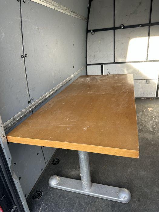 Стіл в гарному стані 74/75/160