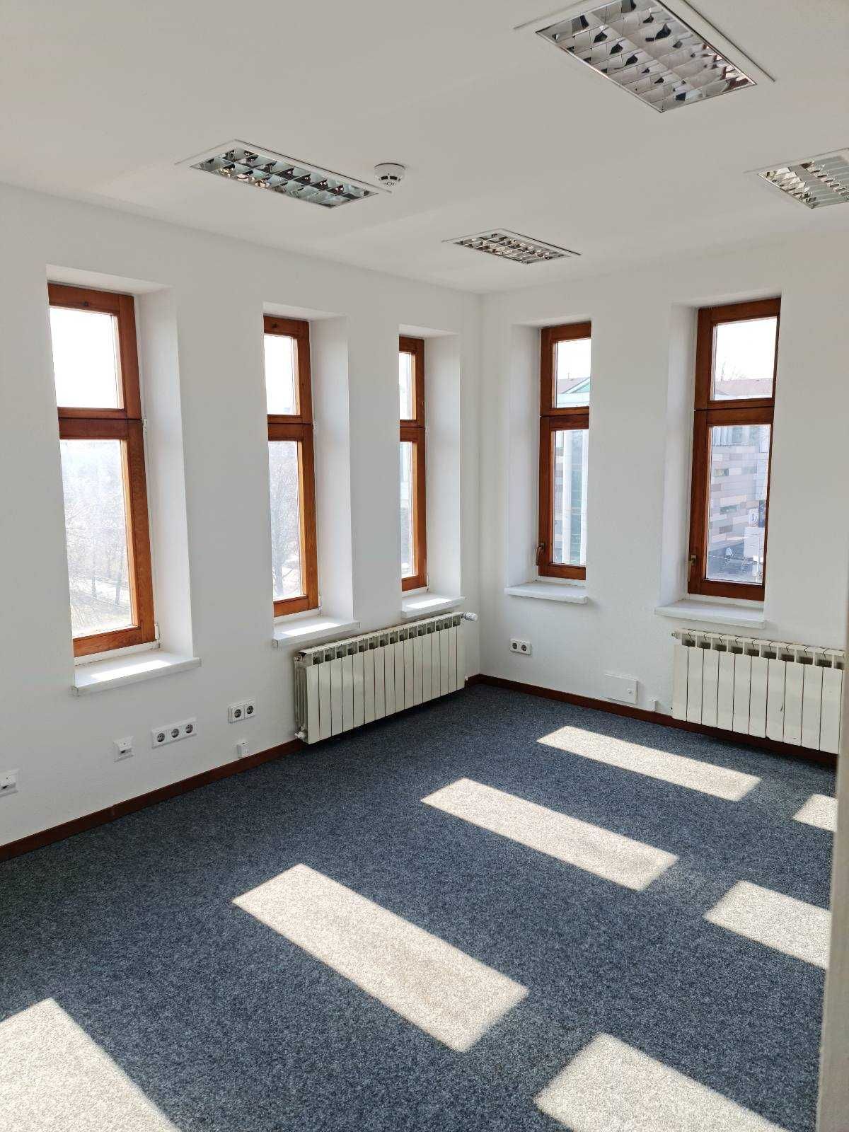 Оренда офісного блоку 450 кв.м в БЦ Цитадель на Січових Стрільців, 20