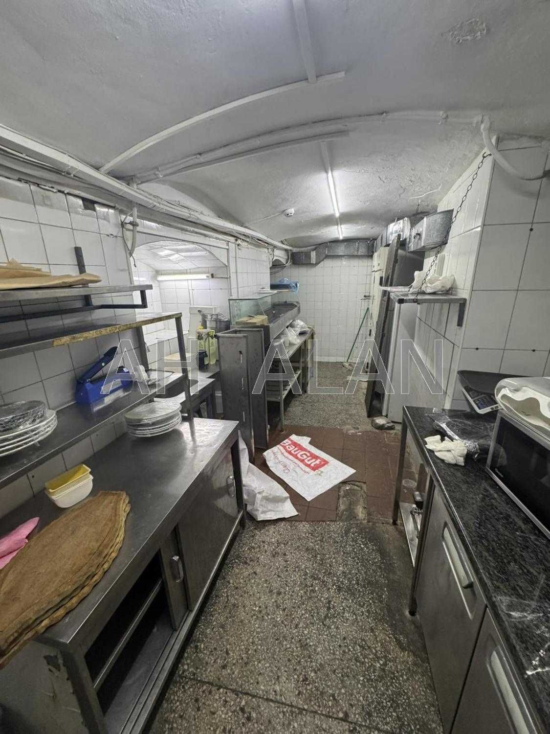 Без комісії.Оренда фасадного приміщення центр Печерська Шота Руставелі