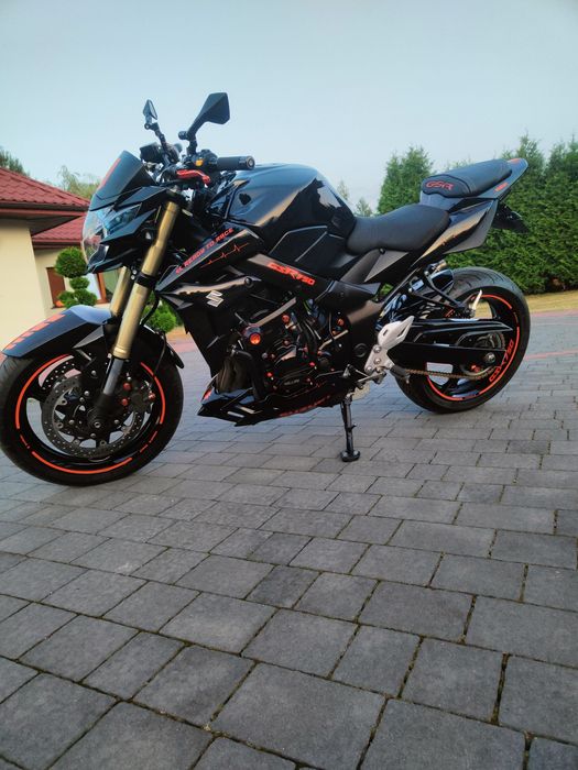 Suzuki Gsr 750 ***Sprzedam  Piękny Stan