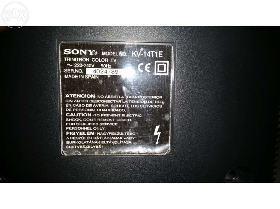 Televisor Sony a cores, model no. kv-14t1e em excelente estado.