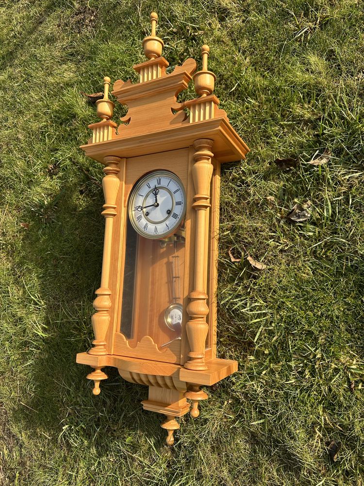 Stary wiszący zegar  FHS  95 cm.